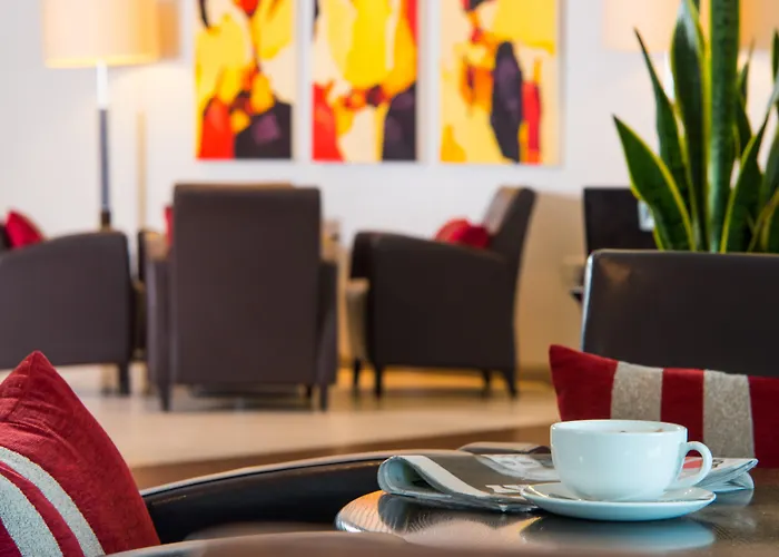 Cheap Hotels Near Leeds