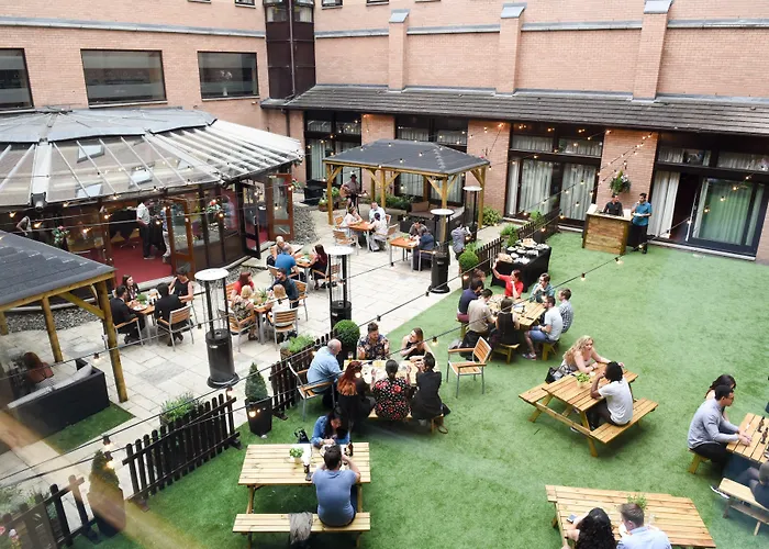 Cheap Hotels Near Manchester